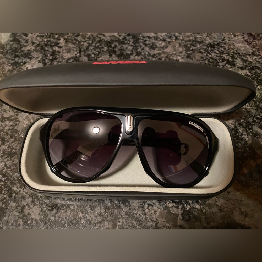 Carrera 38 / 807PT Black with Case